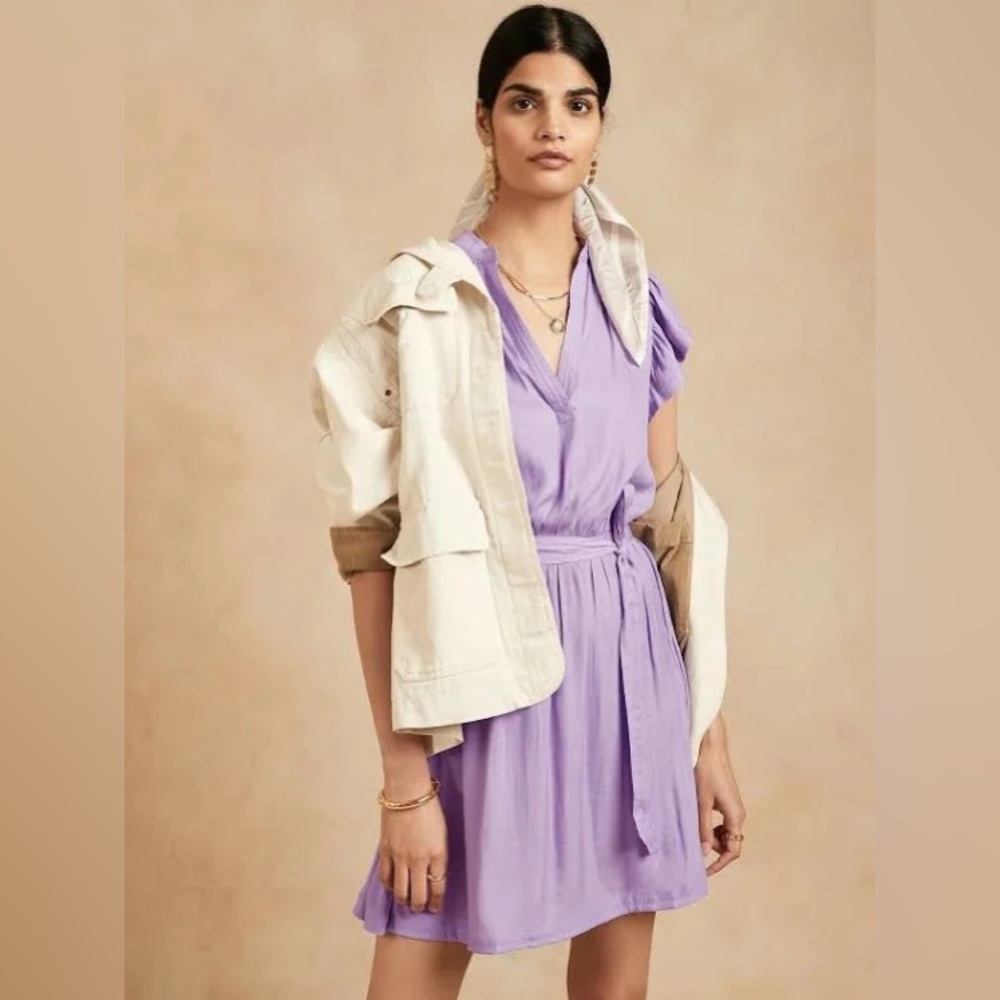 Banana Republic light purple summer dress 👗 size XL with short sleeves.